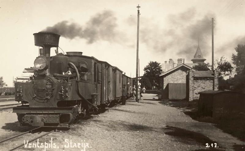 Pasažieru vilciens Ventspils–Mazirbe–Stende. Ventspils dzelzceļa stacija, ap 1930. gadu.