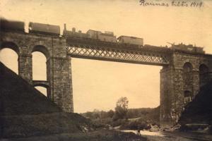 Igauņu bruņuvilciens uz Raunas tilta. 1919. gads.