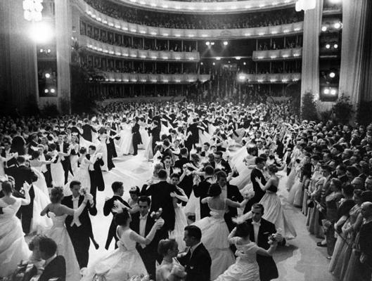 Johana Štrausa "Imperatora valsis" Vīnes operas ballē. 1957. gads.