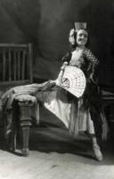 Helēna Tangijeva-Birzniece Mersedesas lomā Ludviga Minkusa baletā "Dons Kihots". 1945. gads.