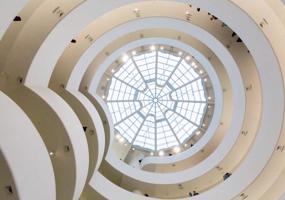Frenka Loida Raita projektētā Gugenheima muzeja (Guggenheim Museum) interjers. Ņujorka, ASV, 2014. gads.