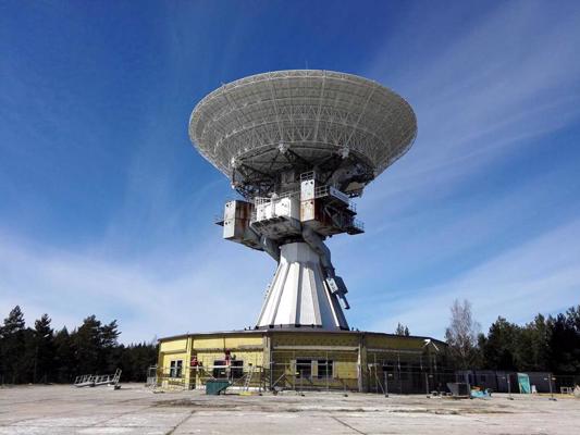 Radioteleskops RT-32 Ventspils Starptautiskajā radioastronomijas centrā. Irbene, 2017. gads.