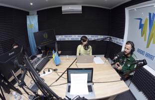Radio stacijas "Radio Hayat" ieraksts Radio dienas maratonā. Kijiva, Ukraina, 10.06.2017.