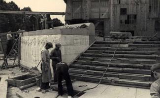 Brīvības pieminekļa celtniecība, 20. gs. 30. gadu sākums.
