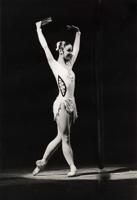 Zita Errs Esmeraldas lomā baletā “Parīzes Dievmātes katedrāle”. LPSR Valsts operas un baleta teātris, 1971. gads.