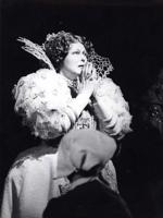 Vija Artmane Elizabetes lomā iestudējumā "Elizabete – Anglijas karaliene" Dailes teātrī. Rīga, 1980. gads.