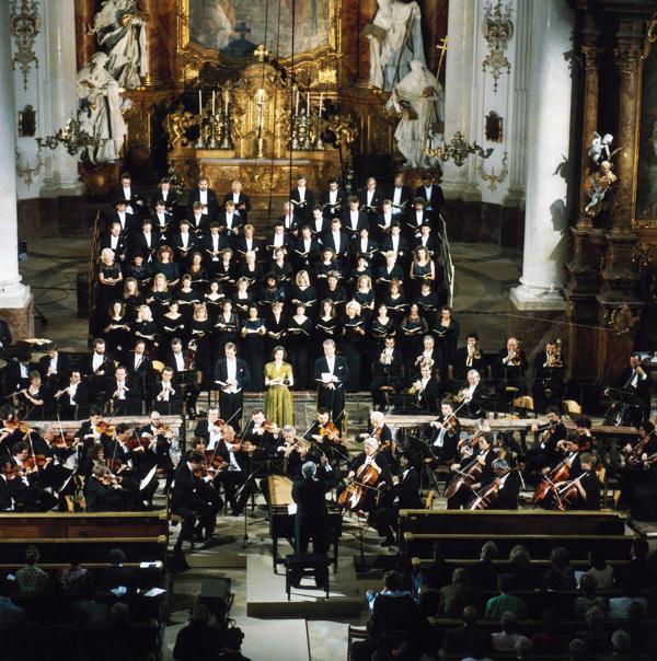 Bavārijas Radio koris un Simfoniskais orķestris izpilda Jozefa Haidna oratoriju "Gadalaiki". Dīsene pie Ammerzē, Vācija, 11.1994.