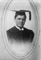 Kārlis Ulmanis studiju laikā Nebraskas Universitātē. Linkolna, ASV, 1909. gads.