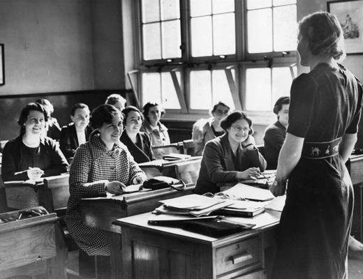 Skolotāju apmācība skolēnu brīvlaikā. Kārdifa, Lielbritānija, 1938. gads. 