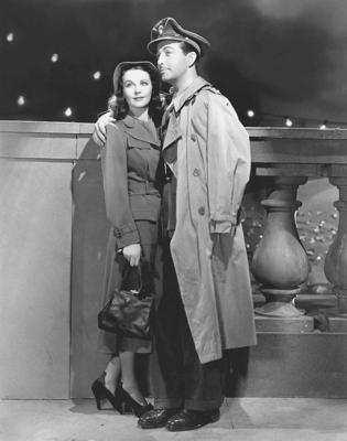 Vivjena Lī un Roberts Teilors filmā “Vaterlo tilts”. 1940. gads.