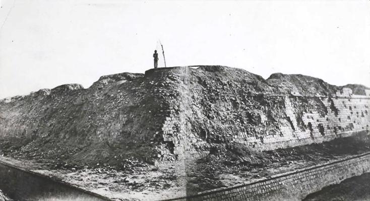 Bastions, kas atradās indiešu karavīru dumpinieku rokās 1857. gada pret britiem vērstās sacelšanās laikā. Deli, 1857. gads.