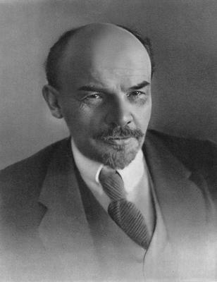 Vladimirs Ļeņins. Ap 1917. gadu.