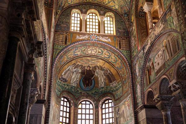 Sanvitāles bazilikas (Basilica di San Vitale) mozaīkas. Ravenna, 2019. gads.