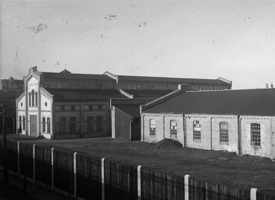 Gustava Ērenpreisa velosipēdu fabrikas ēkas Rīgā. 1934. gads.