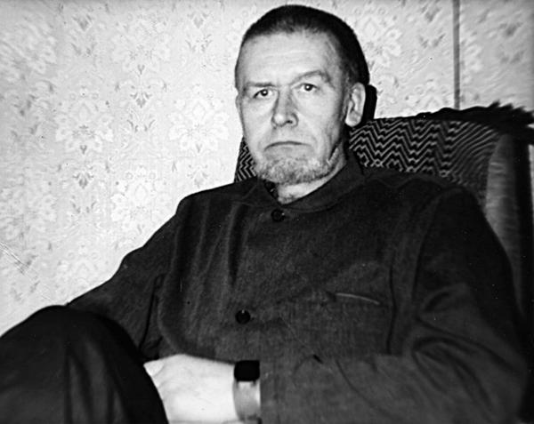Gunārs Astra 1988. gada pavasarī pēc atbrīvošanas no ieslodzījuma Rīgā, Lucavsalas mājā.