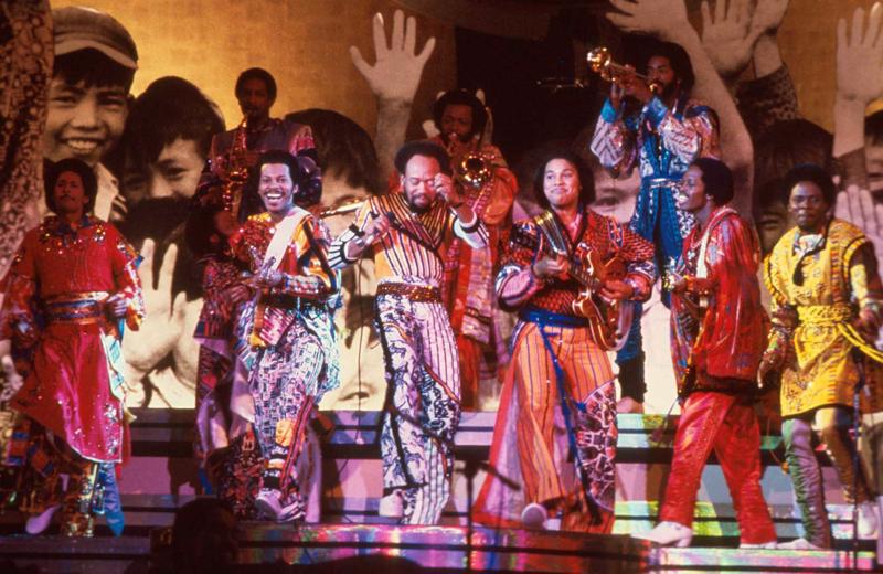 Earth, Wind &amp; Fire uzstājas Apvienoto nāciju Bērnu fonda UNICEF atbalsta koncertā ANO mītnē Ņujorkā, 09.01.1979.