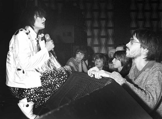 Sūzī Sū ar grupu Siouxsie and the Banshees uzstājas Beļģijā, 26.09.1980.