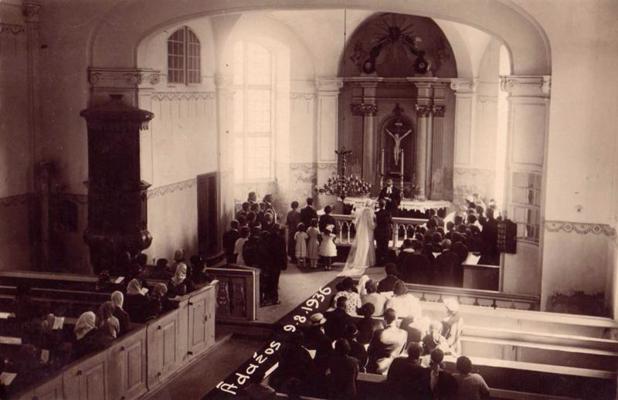 Kāzu ceremonija Ādažu baznīcā Baltezerā. 08.09.1936.