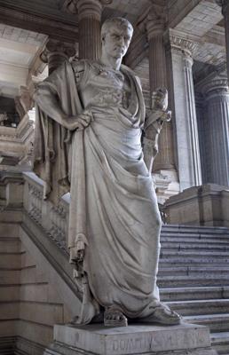 Ulpiāna statuja Tieslietu pils vestibilā. Brisele, Beļģija, 22.06.2012.