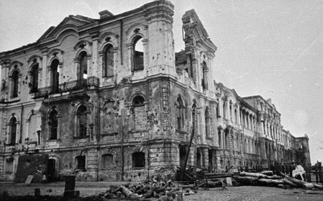 Kara izpostītā Jelgavas Lauksaimniecības akadēmija Jelgavas pilī. 1945. gads.