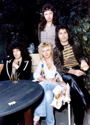 Queen. Lielbritānija, 1976. gads.