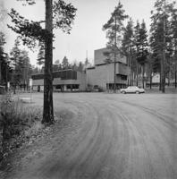 Arhitekta Alvara Ālto projektētais Sejnetsalo rātsnams (Säynätsalo, 1952). Somija, 20. gs. 60. gadu sākums.