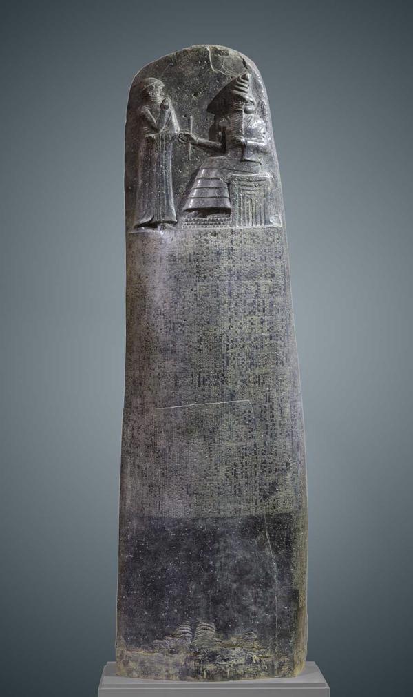 Hammurapi likumu krājums iekalts akmens stēlā. Babilonijas civilizācija, 18. gs. p. m. ē.
