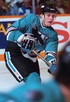 Sandis Ozoliņš NHL spēlē 1993./1994. gada sezonā. Kanāda, Toronto.