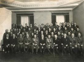 Lāčplēša Kara ordeņa kavalieri Rīgas pilī pie Valsts prezidenta Gustava Zemgala. 11.11.1927.